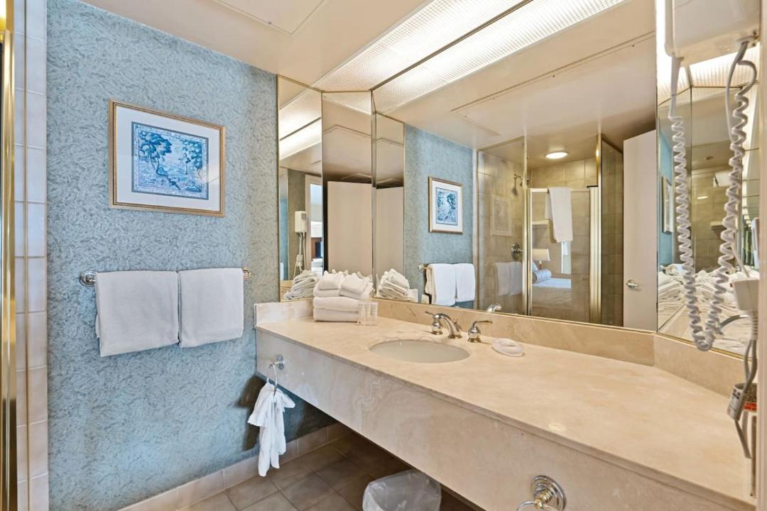 Photo of Bathroom in Oro-Medonte