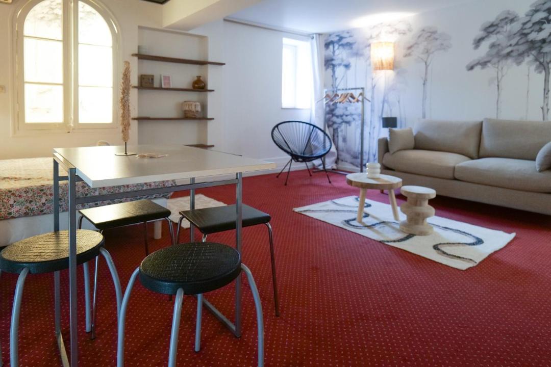 Photo of Livingroom in Downtown Angers