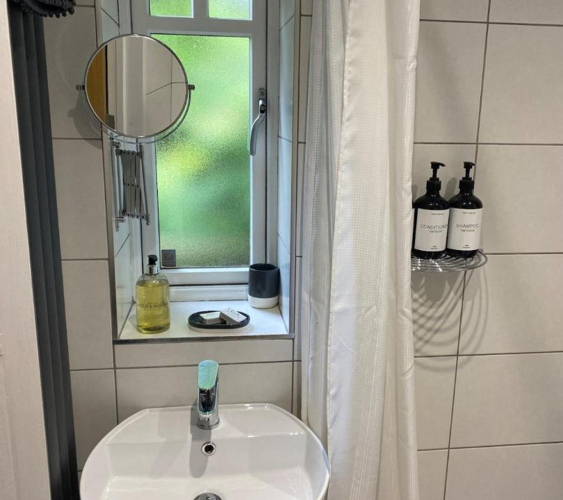 Photo of Bathroom in Heybridge
