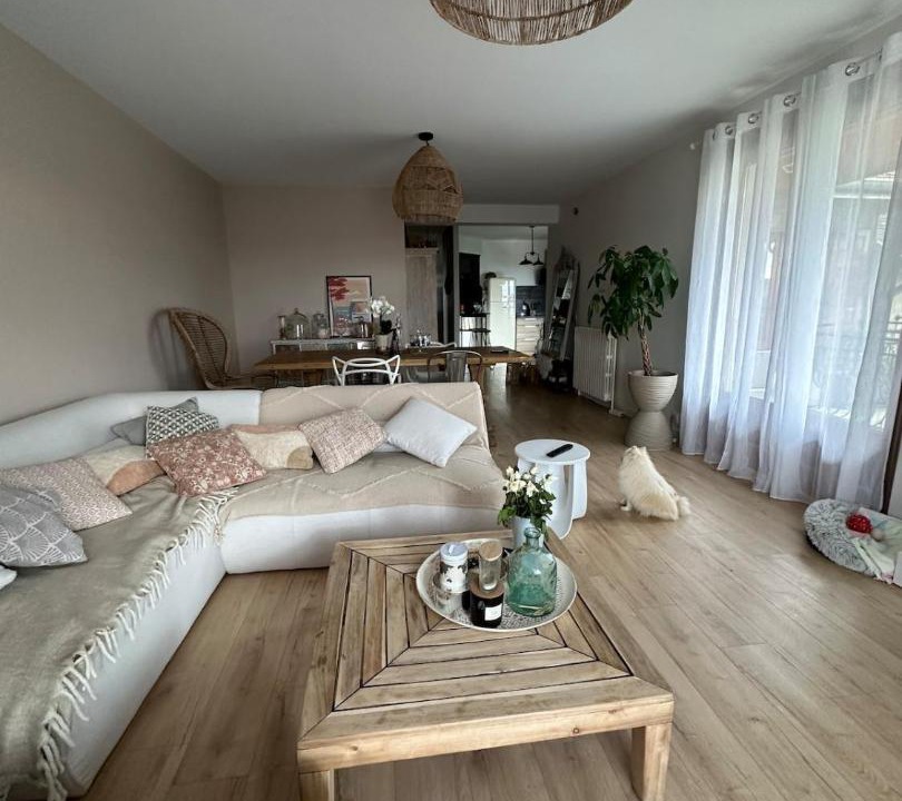 Photo of Livingroom in Saint-Genix-sur-Guiers
