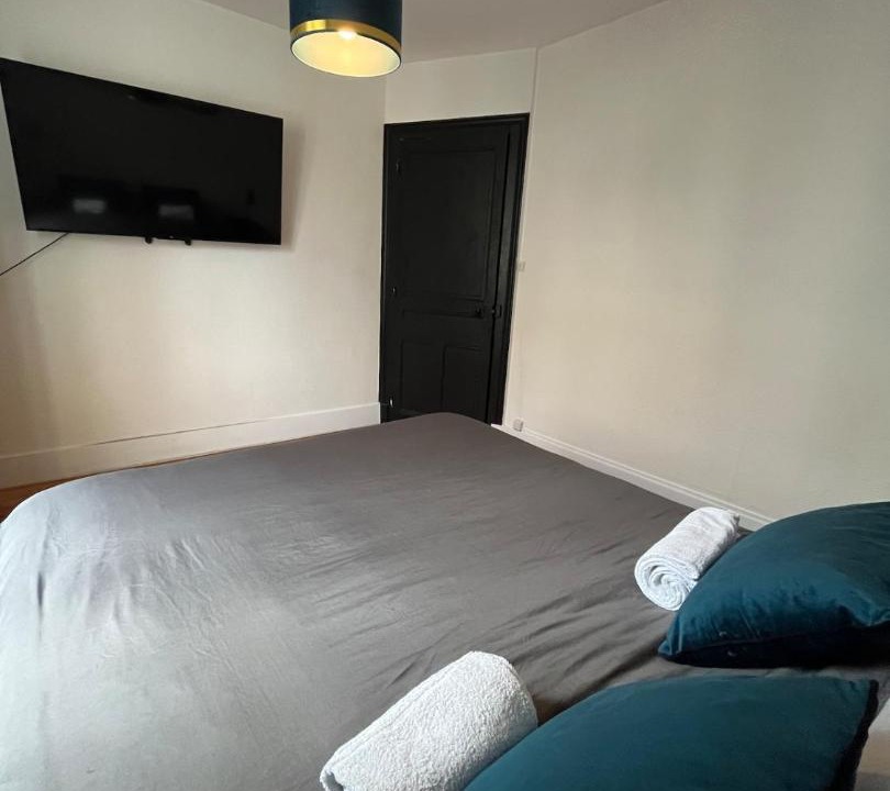 Photo of Bedroom in Charnay-les-Macon