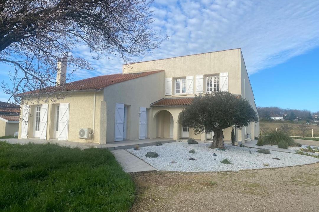 Photo of Others in Aussonne