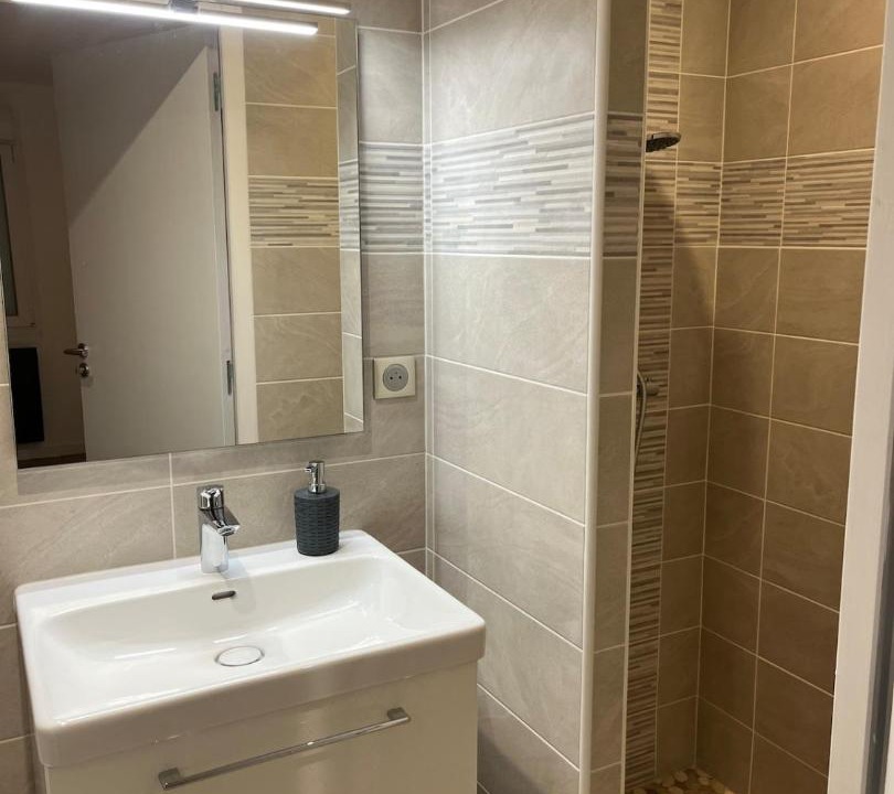 Photo of Bathroom in Perigueux