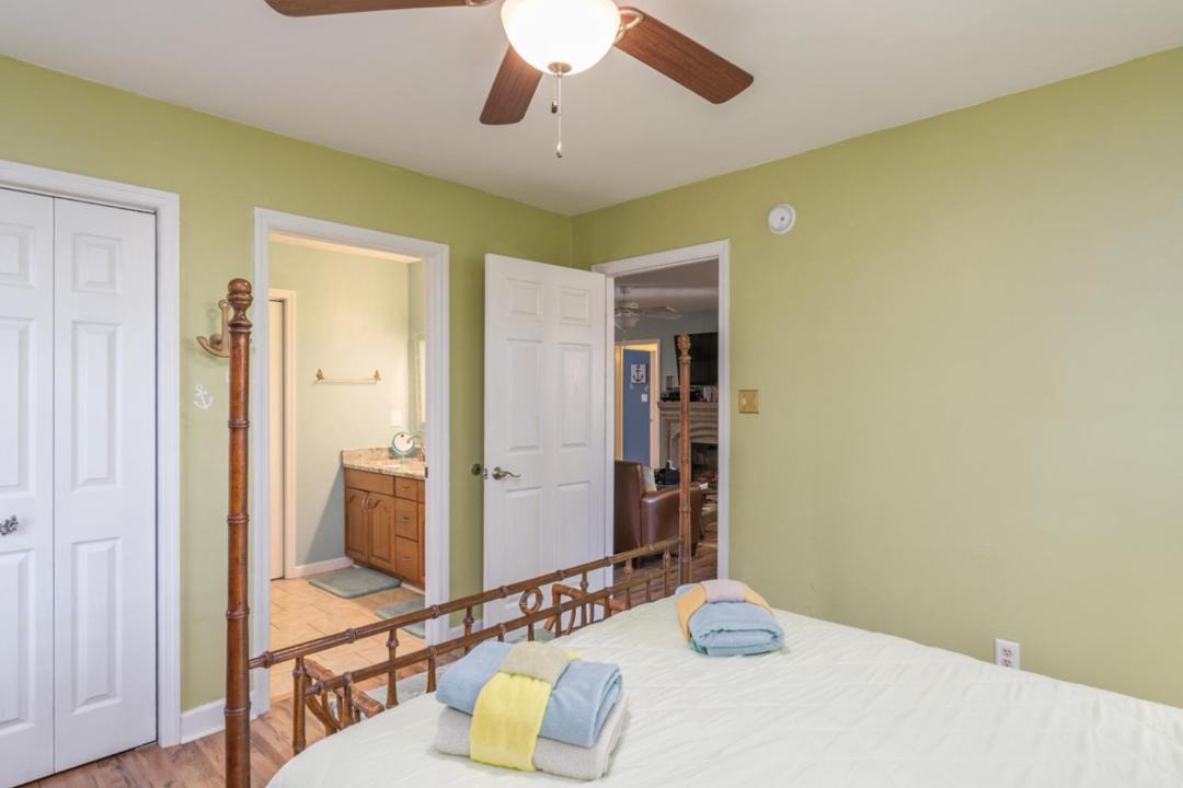 Photo of Bedroom in Saint Helena Island