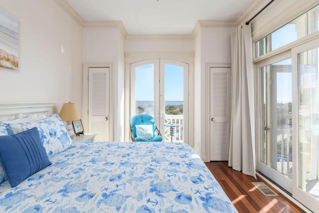 Photo of Bedroom in Oceanmarsh Subdivision