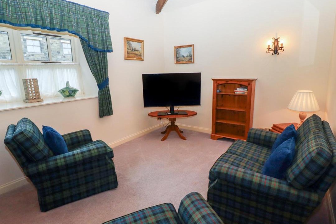 Photo of Others in Akeld