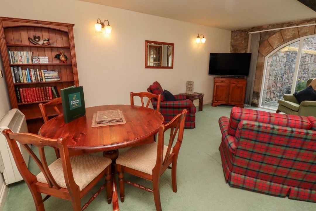 Photo of Others in Akeld