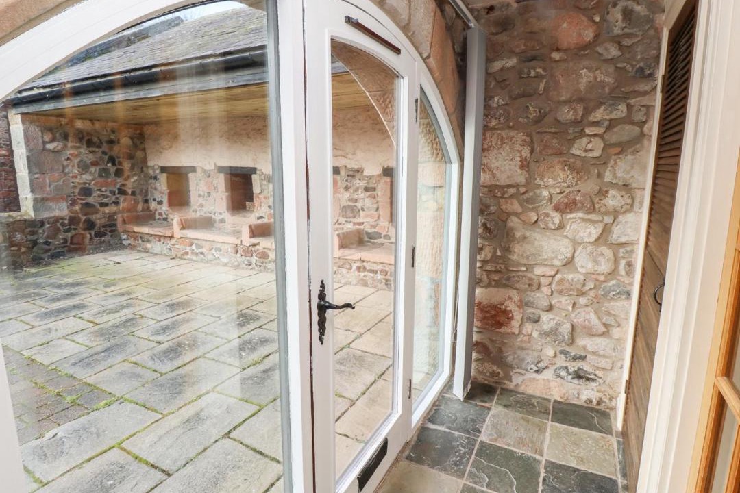 Photo of Others in Akeld