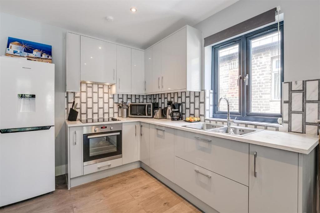 Photo of Kitchen in Southfields