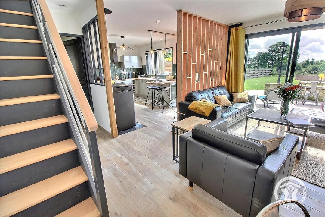 Photo of Others in Les Champs-Geraux