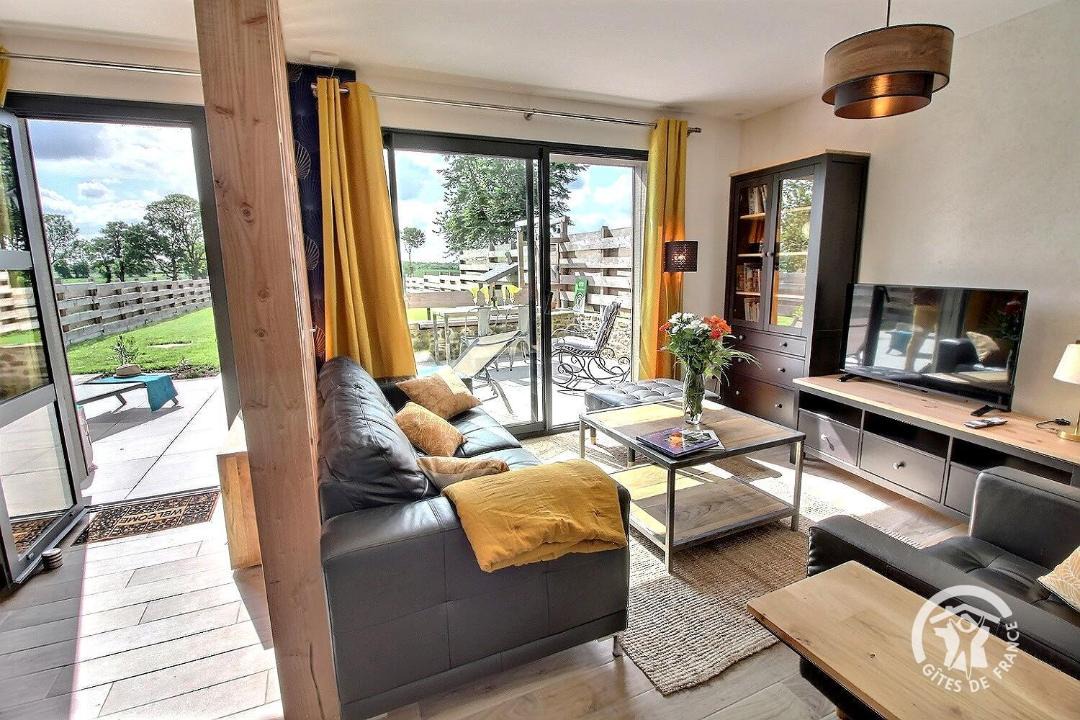 Photo of Others in Les Champs-Geraux