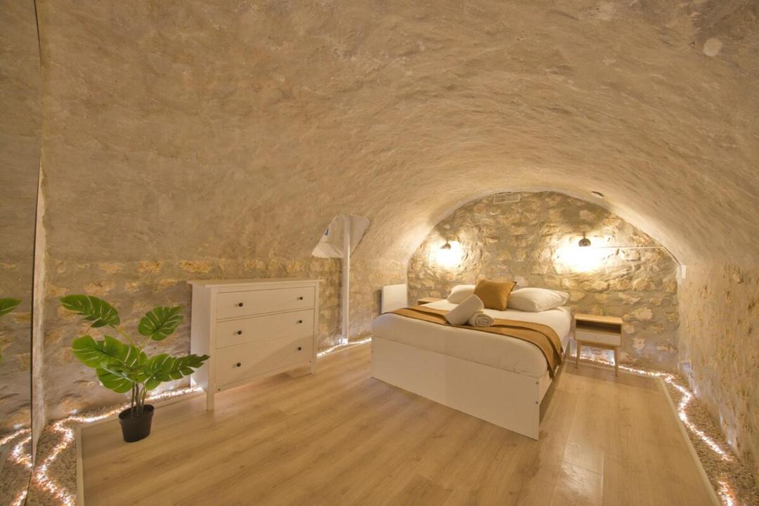 Photo of Others in Jamin