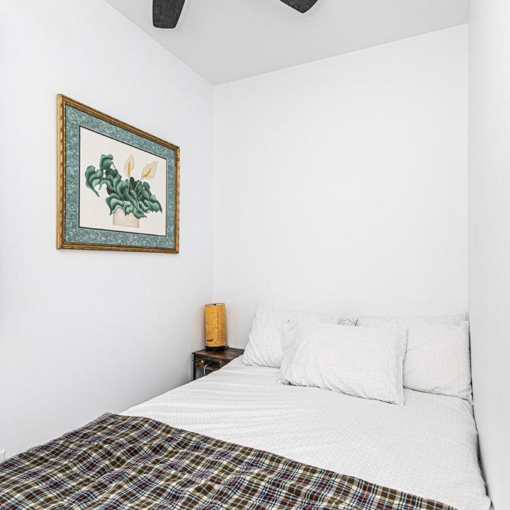 Photo of Bedroom in Val-des-Monts