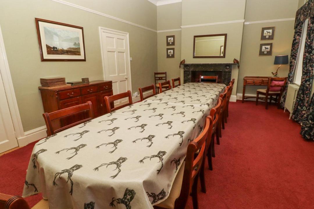 Photo of Others in Akeld