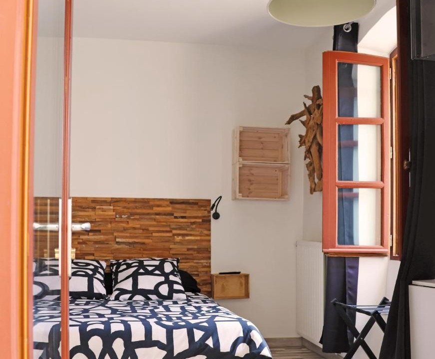 Photo of Bedroom in Saint-Montan
