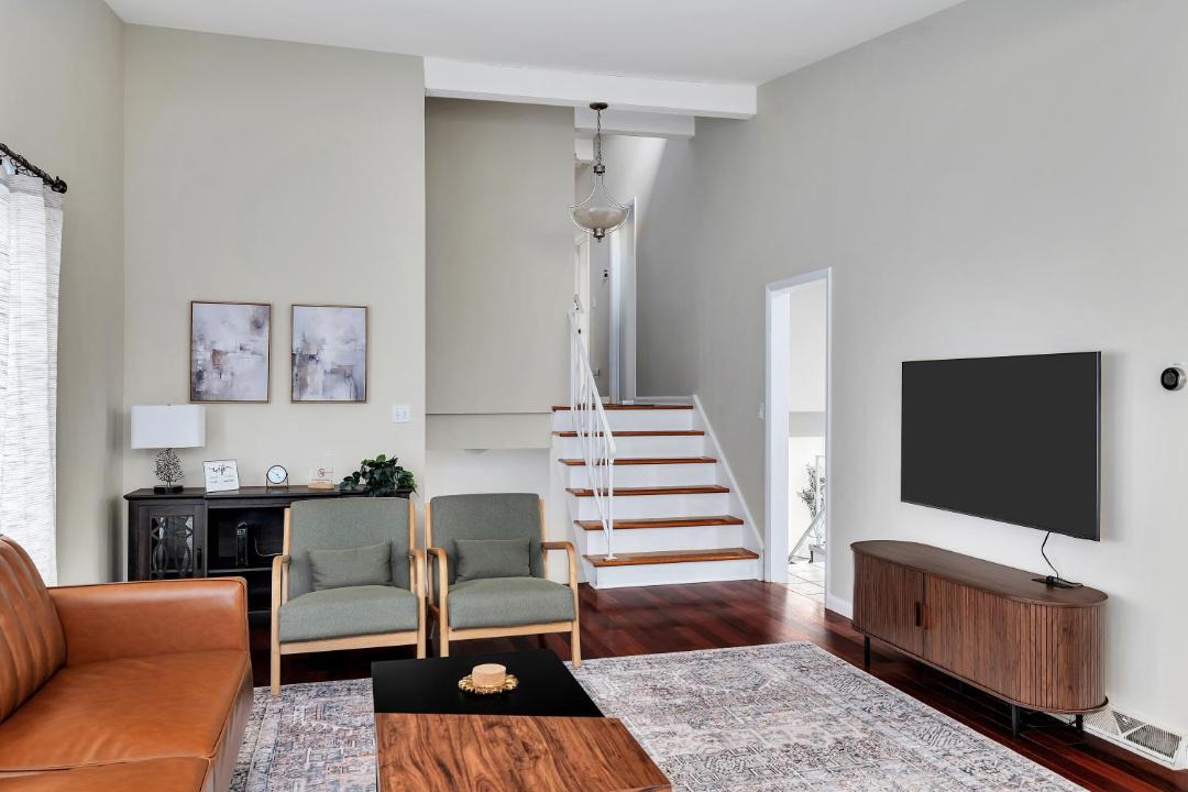 Photo of Others in Albany