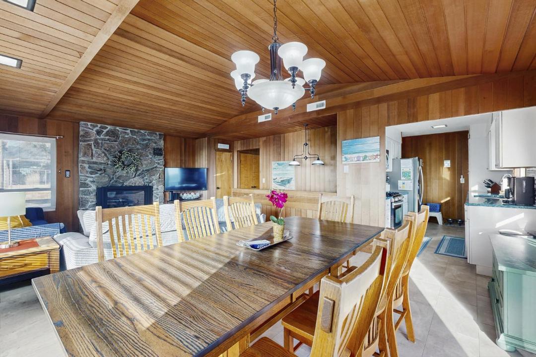 Photo of Others in Roads End