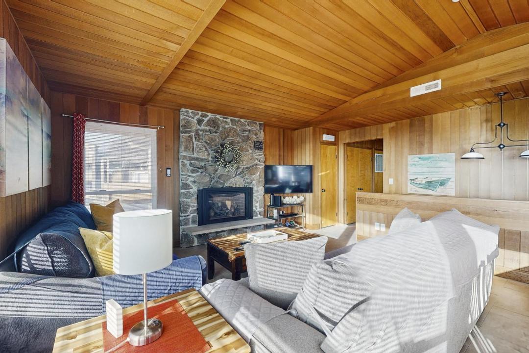 Photo of Others in Roads End