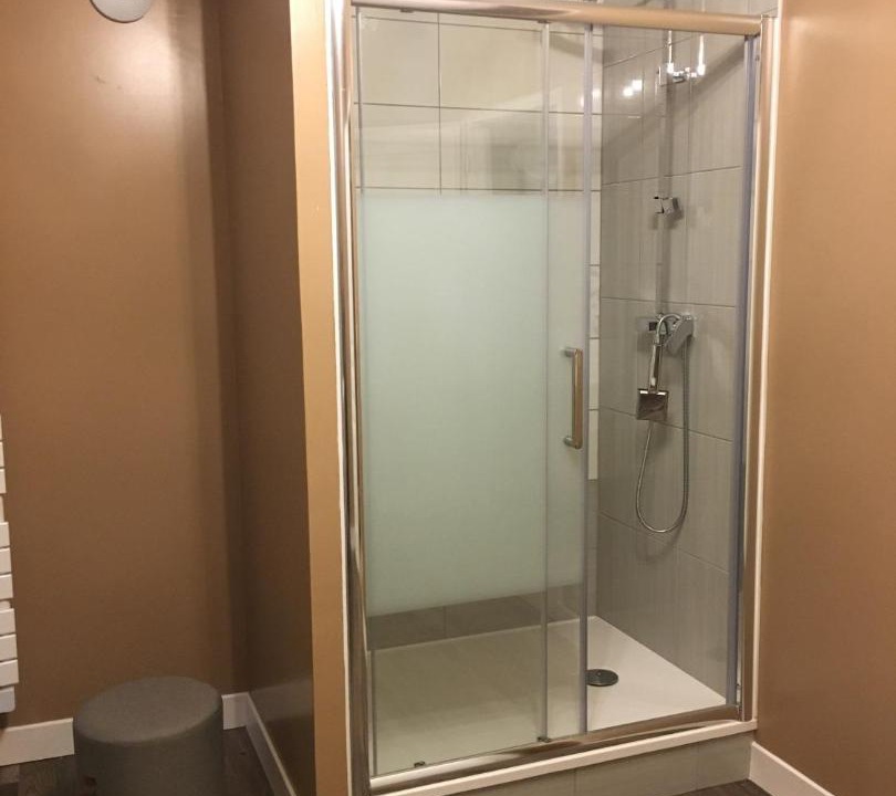 Photo of Bathroom in Mardeuil