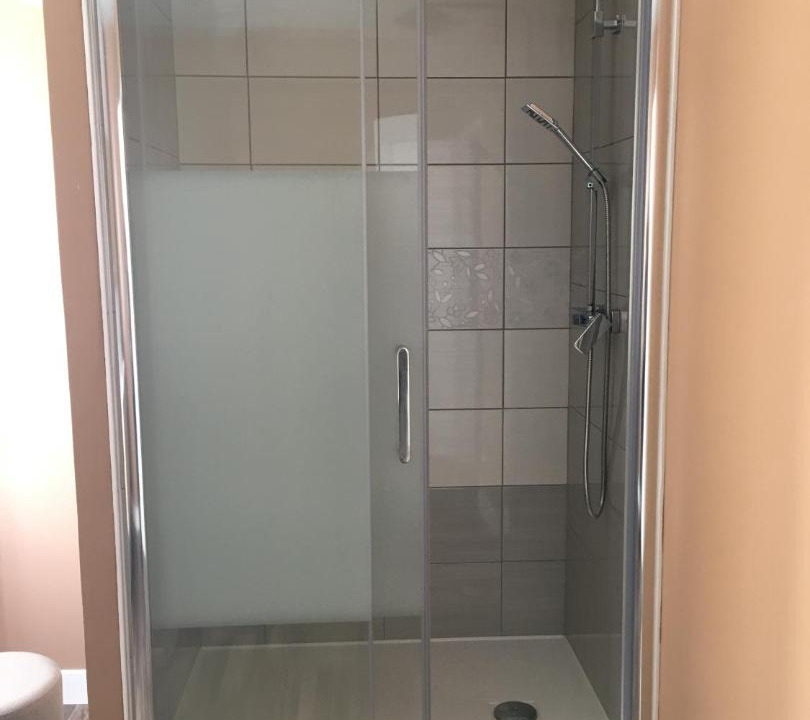 Photo of Bathroom in Mardeuil