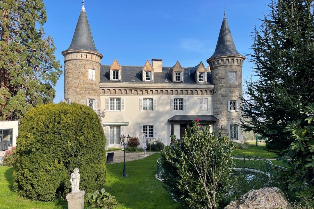 Photo of Others in Saint-Genest-Lerpt
