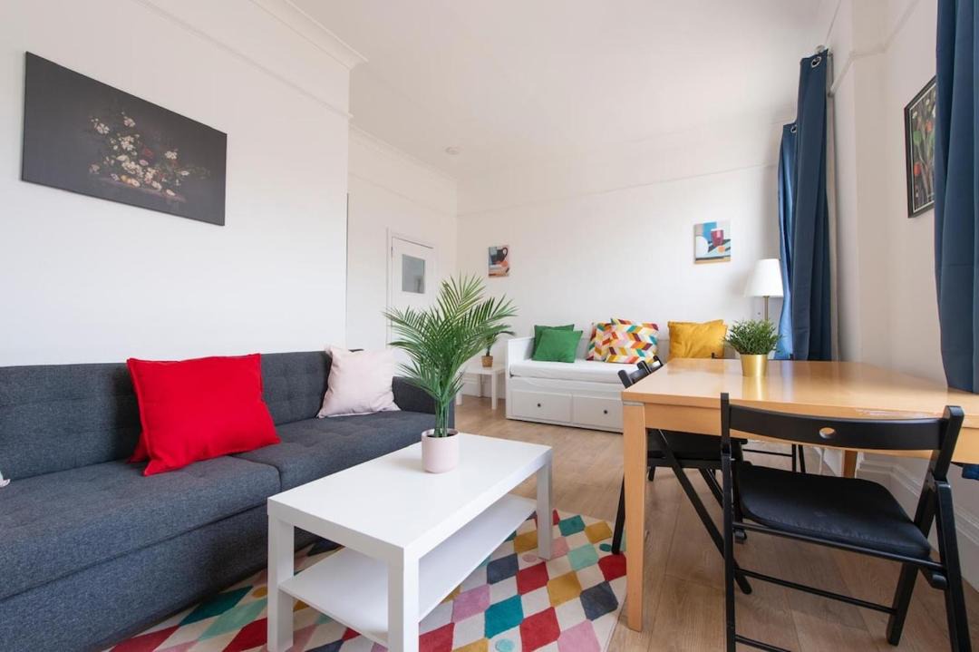 Photo of Others in Vassall