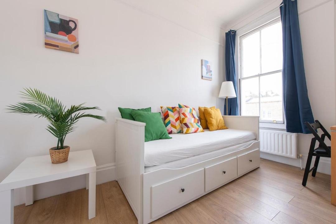 Photo of Others in Vassall