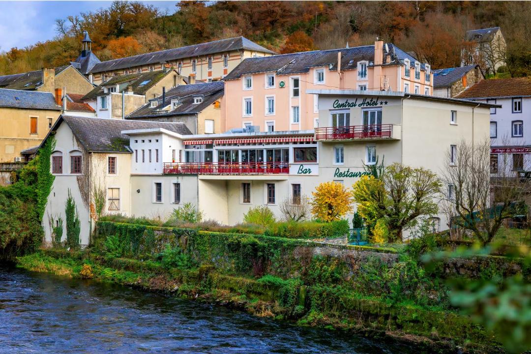 Photo of Buildings in Bort-les-Orgues