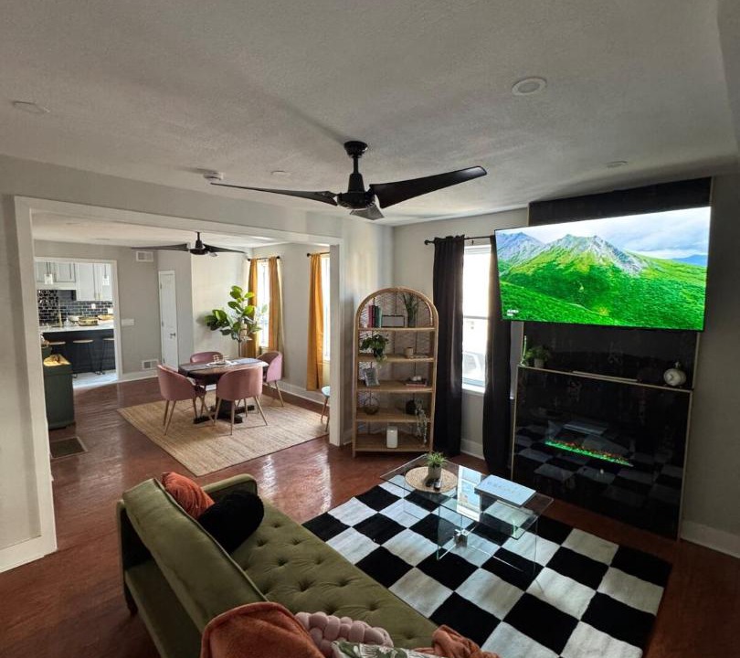 Photo of Livingroom in Collingdale