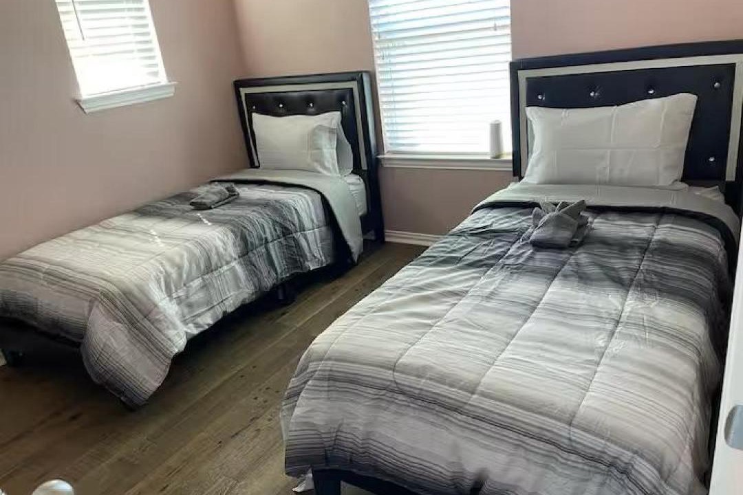 Photo of Bedroom in Humble