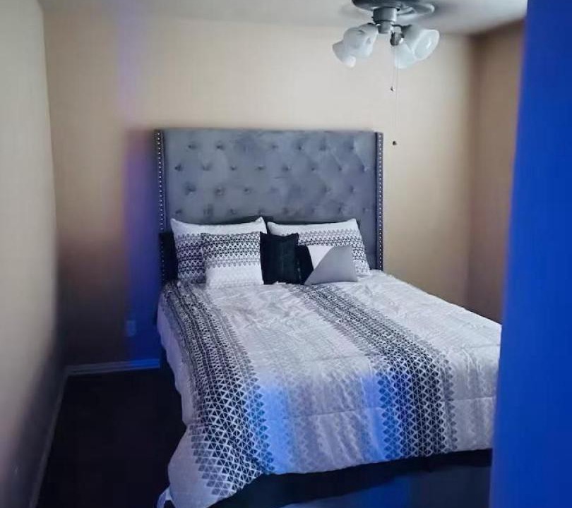Photo of Bedroom in Humble