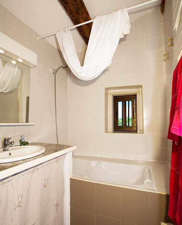 Photo of Bathroom in Bollene