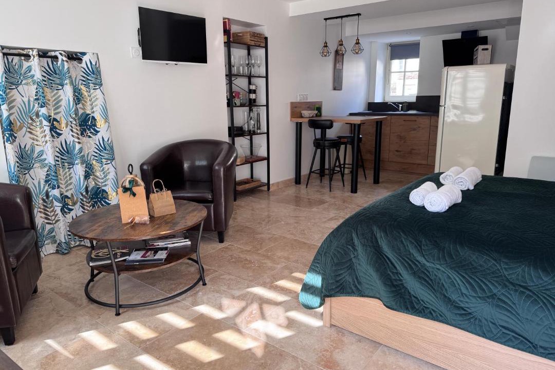 Photo of Others in Pommard