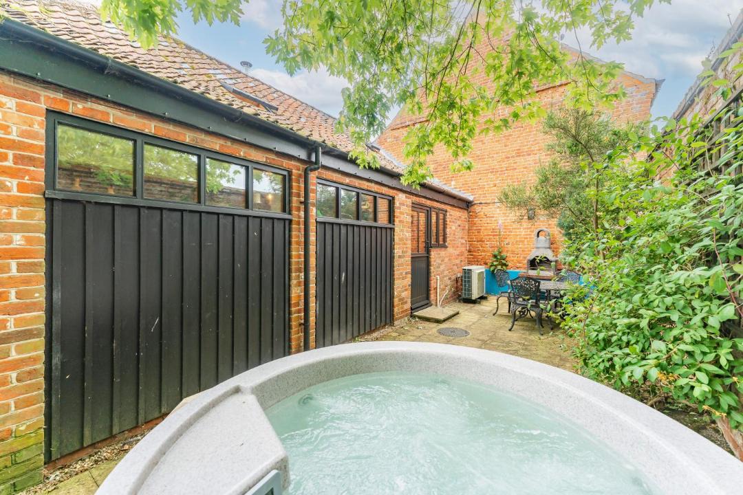 Photo of Others in Foxley