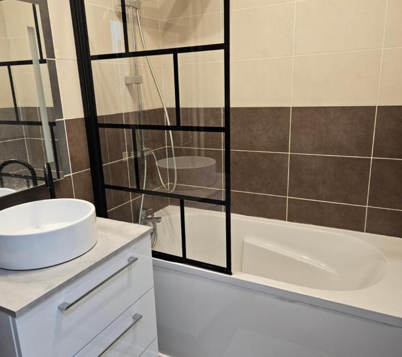 Photo of Bathroom in Bellevue - Le Mont - La Jomayere