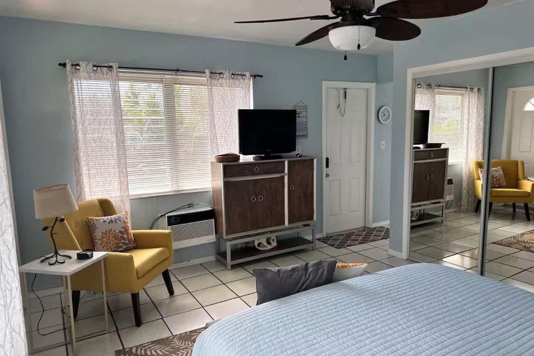 Photo of Bedroom in Deerfield Beach