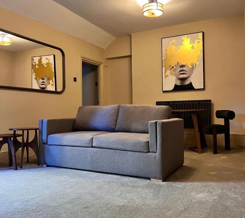 Photo of Livingroom in Pontypridd