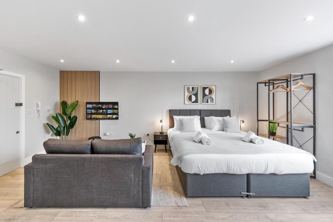 Photo of Others in Southgate Green