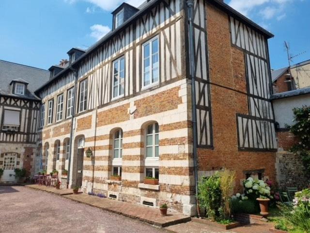 Photo of Others in Pont-Audemer