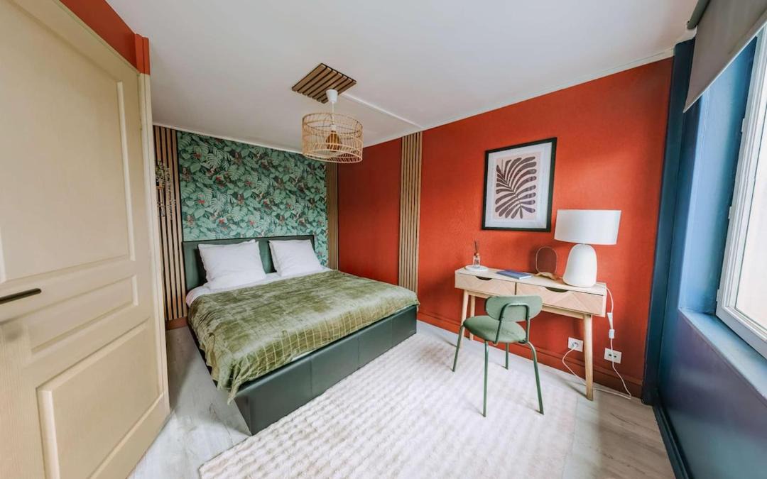 Photo of Bedroom in Deville-les-Rouen