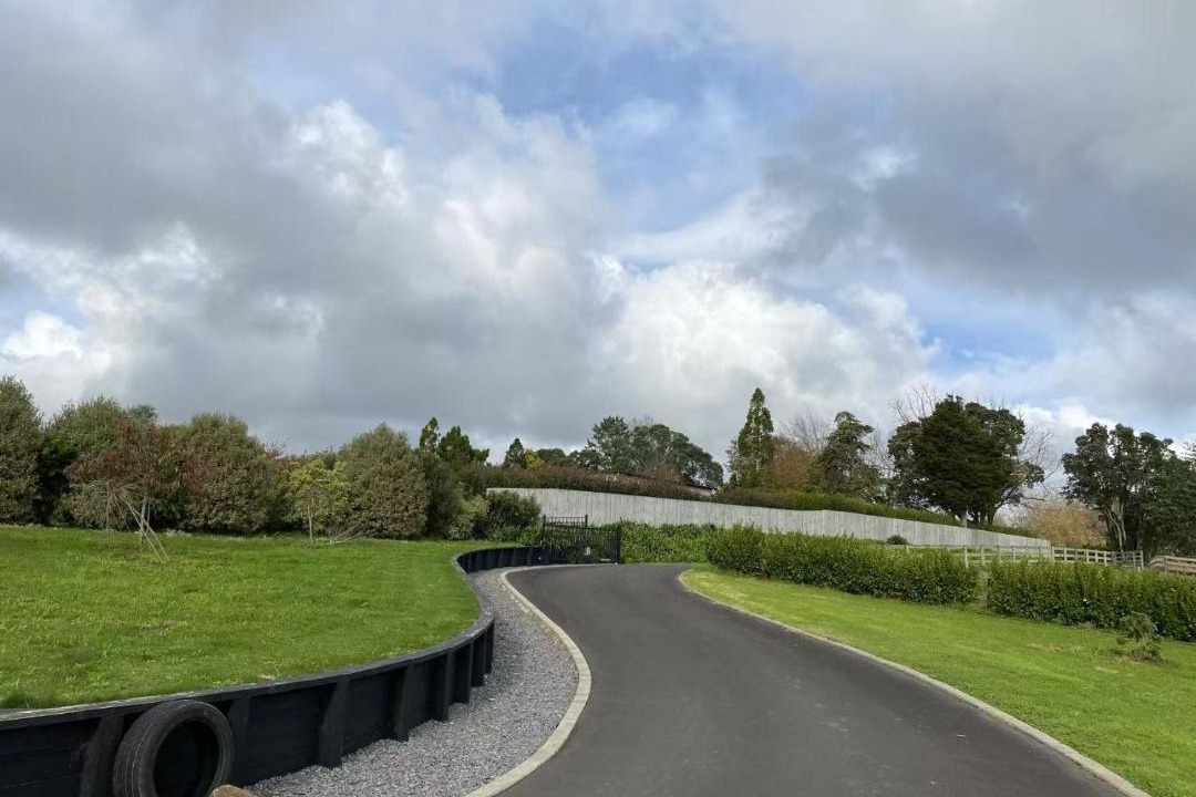 Photo of Others in Buckland