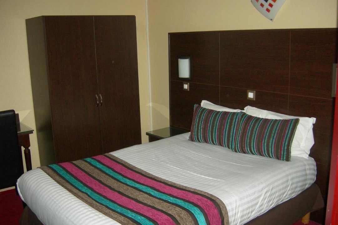 Photo of Bedroom in Mantes-la-Jolie