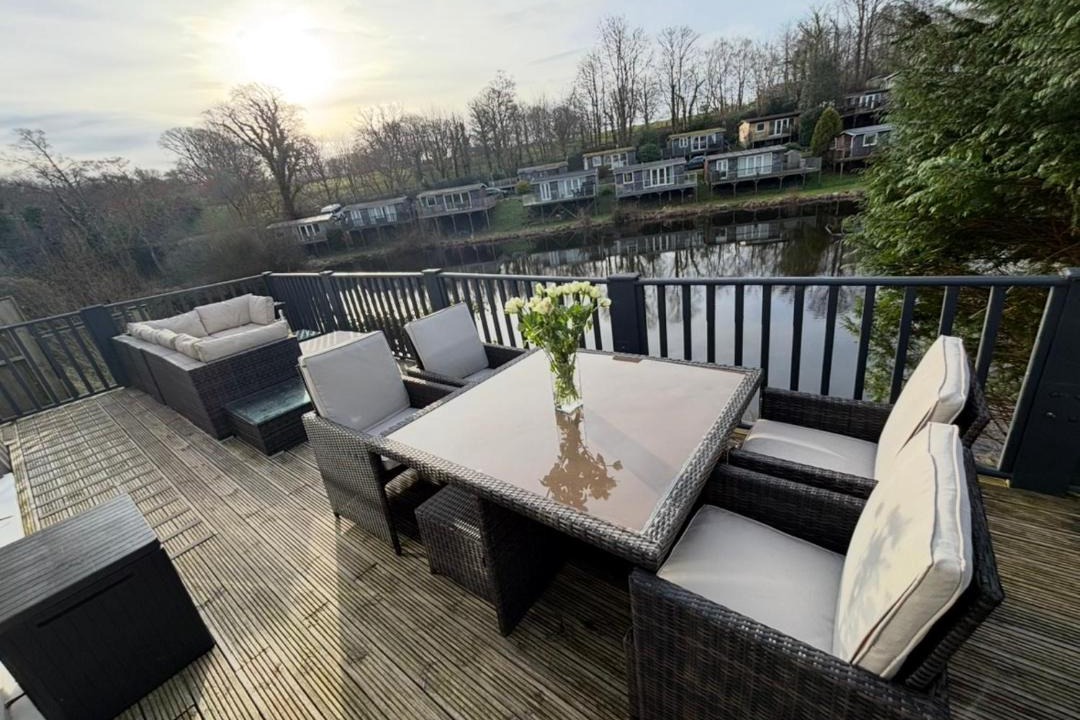 Photo of Patio Balcony in Bont Newydd