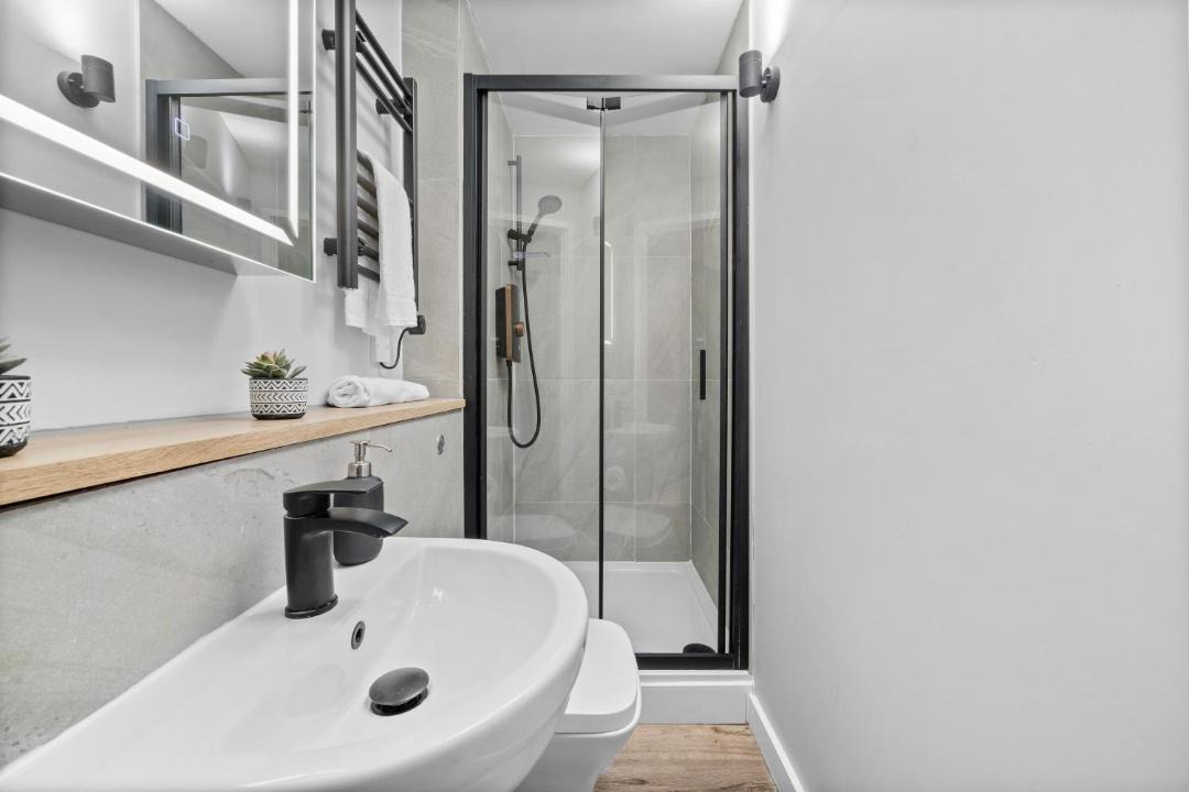 Photo of Bathroom in Plasnewydd