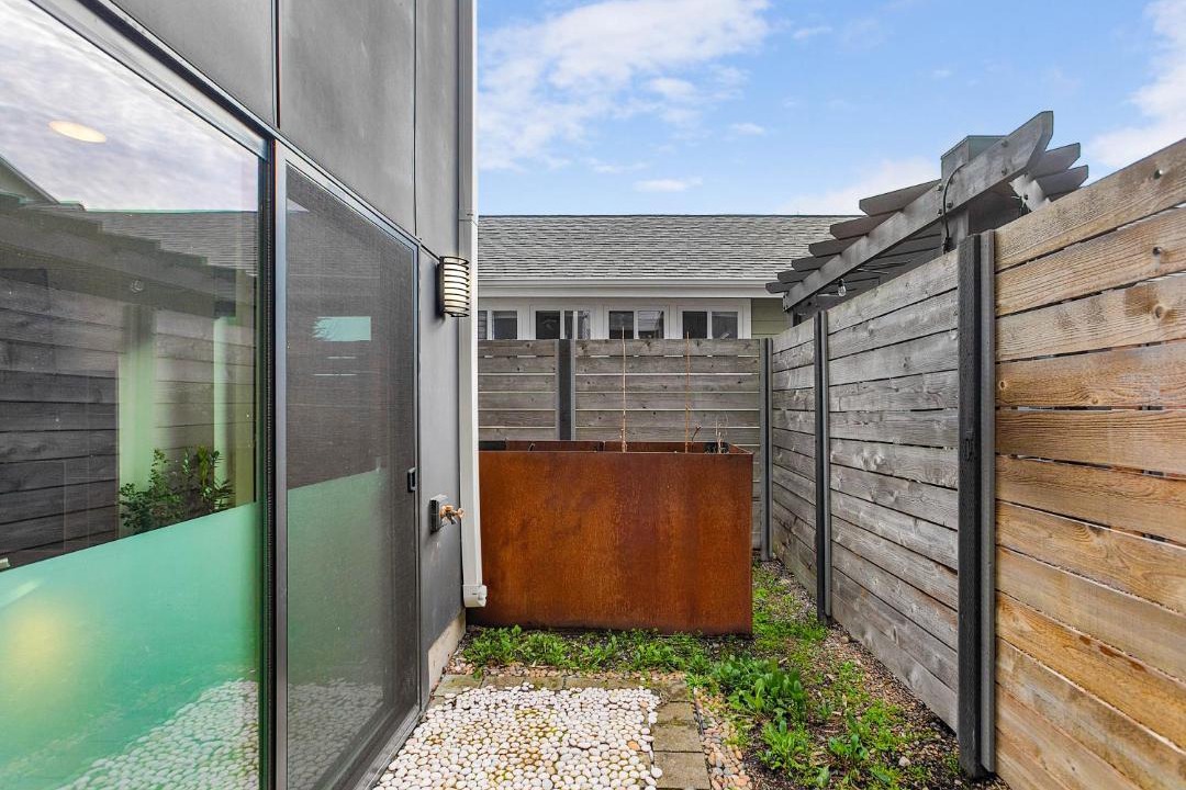 Photo of Others in Seattle