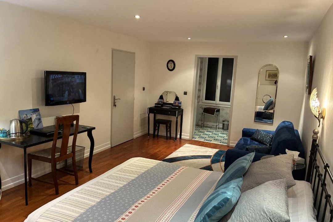 Photo of Others in Ile Verte