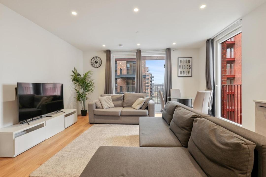 Photo of Others in Poplar