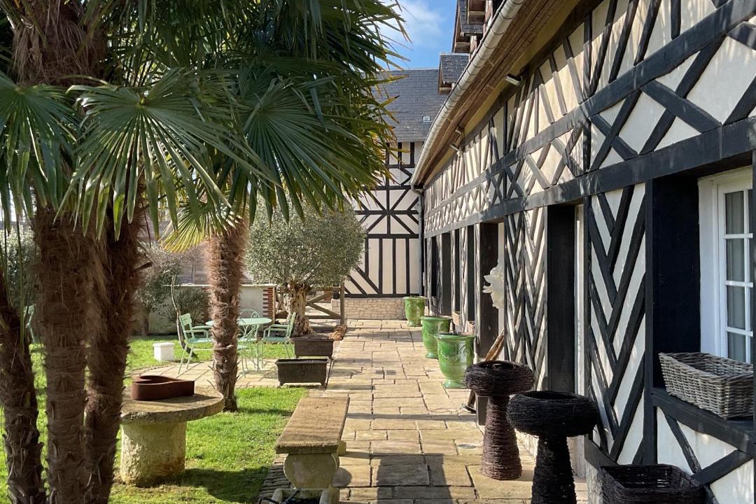 Photo of Others in Touques