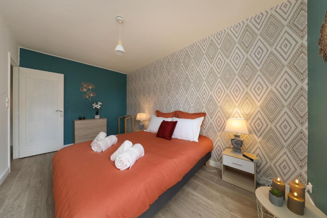Photo of Bedroom in Royallieu Pompidou