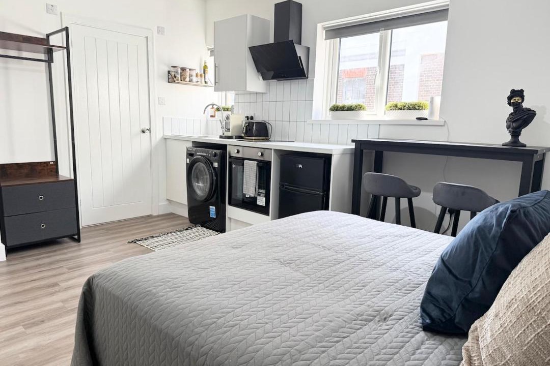 Photo of Others in Hoxton West